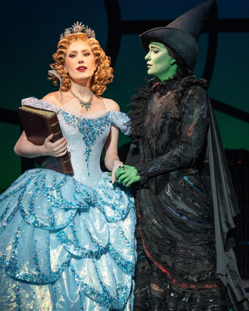 WICKED The Musical - Glinda and Elphaba on stage